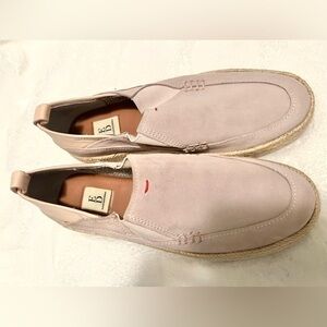 NWOT. ED Ellen Degeneres sneakers